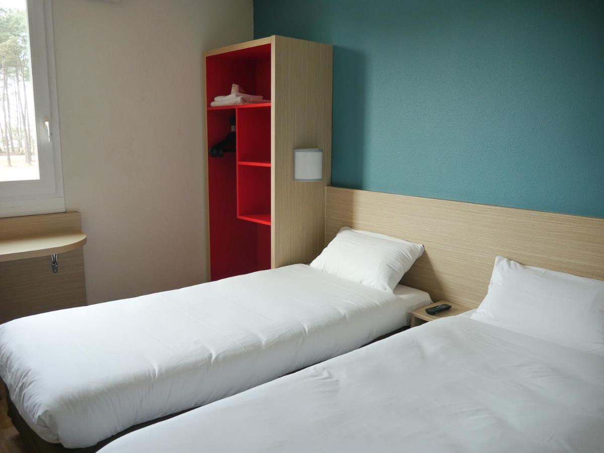 พรีเมียรคลาสมอนเดอมาร์ซันเซ็นต์เอวิต Hotel Saint-Avit  ภายนอก รูปภาพ