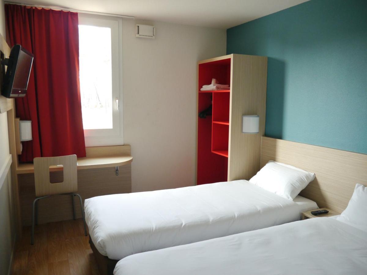 พรีเมียรคลาสมอนเดอมาร์ซันเซ็นต์เอวิต Hotel Saint-Avit  ภายนอก รูปภาพ