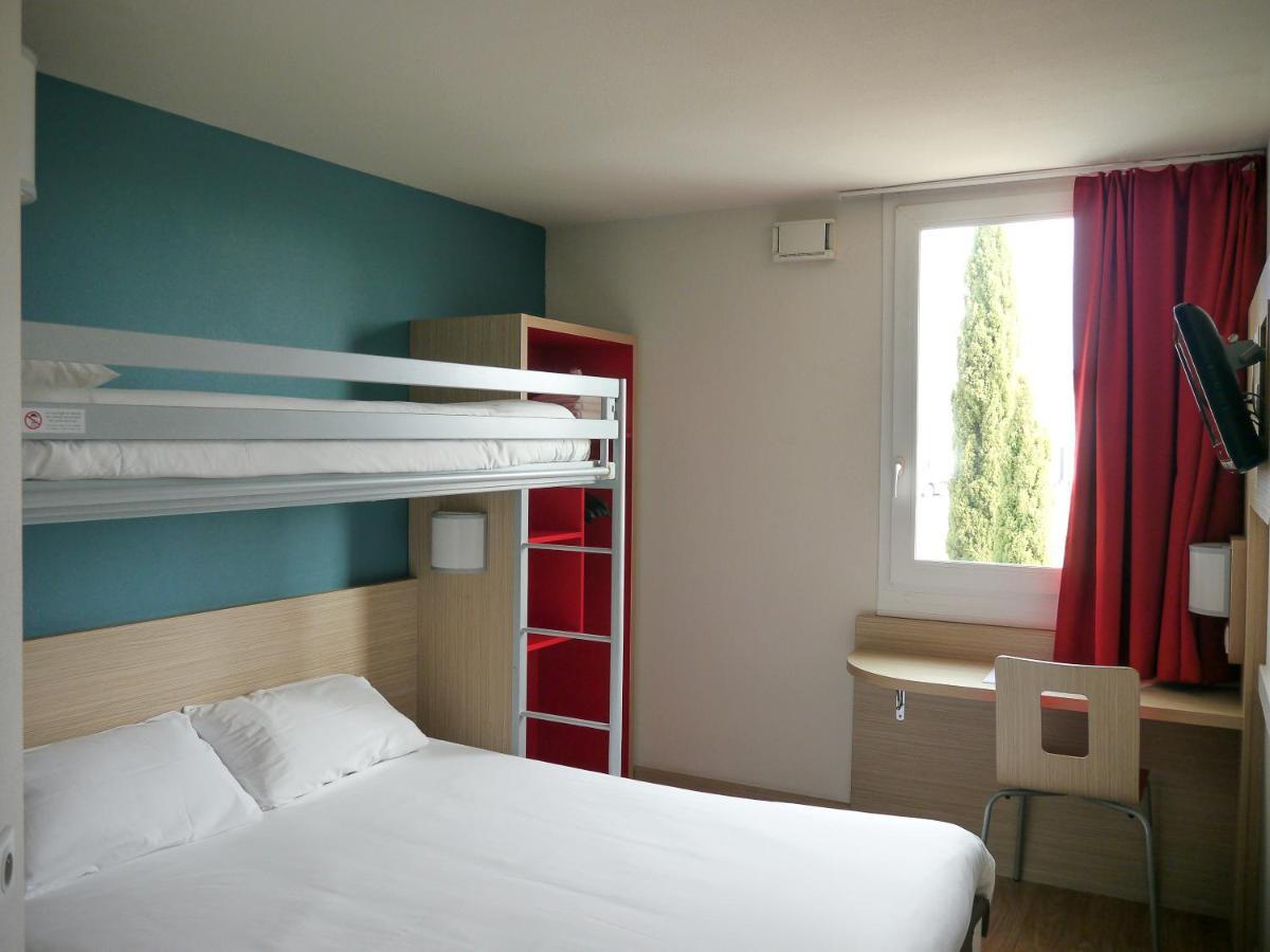 พรีเมียรคลาสมอนเดอมาร์ซันเซ็นต์เอวิต Hotel Saint-Avit  ภายนอก รูปภาพ