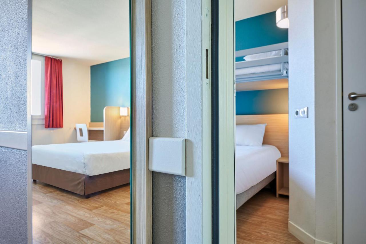 พรีเมียรคลาสมอนเดอมาร์ซันเซ็นต์เอวิต Hotel Saint-Avit  ภายนอก รูปภาพ