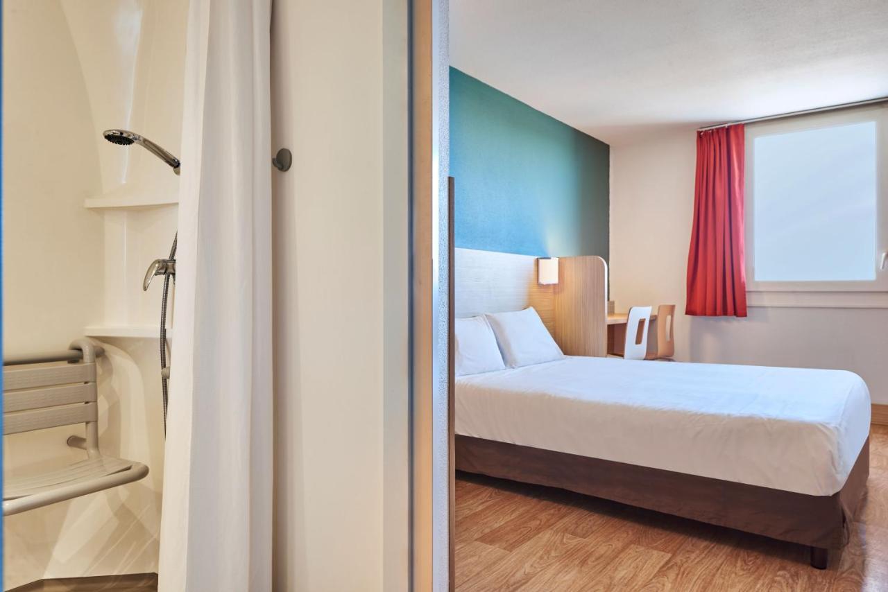 พรีเมียรคลาสมอนเดอมาร์ซันเซ็นต์เอวิต Hotel Saint-Avit  ภายนอก รูปภาพ