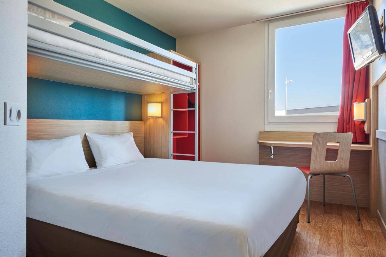 พรีเมียรคลาสมอนเดอมาร์ซันเซ็นต์เอวิต Hotel Saint-Avit  ภายนอก รูปภาพ