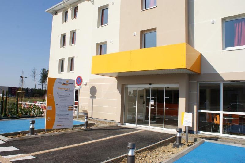 พรีเมียรคลาสมอนเดอมาร์ซันเซ็นต์เอวิต Hotel Saint-Avit  ภายนอก รูปภาพ