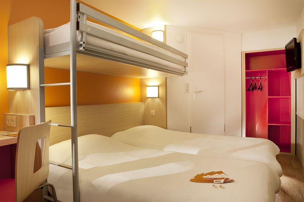 พรีเมียรคลาสมอนเดอมาร์ซันเซ็นต์เอวิต Hotel Saint-Avit  ภายนอก รูปภาพ